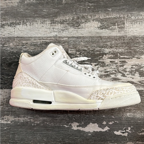 Jordan 3 retro pure money size 12. - Picture 2 of 3